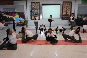 Ahmedabad: શાંતિ એશિયાટિક સ્કૂલમાં 'ઈન્ટરનેશનલ યોગ દિવસ' અને 'વર્લ્ડ મ્યુઝિક દિવસ'ની ઉજવણી કરાઈ