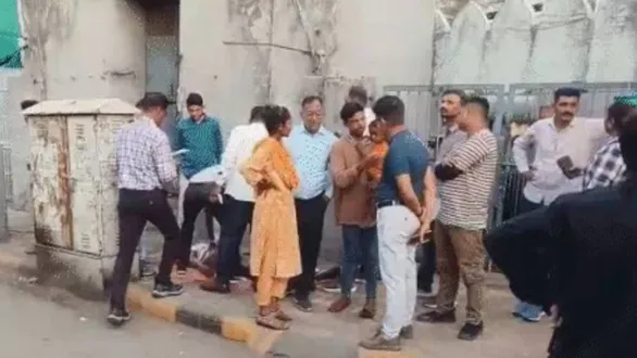ahmedabad-news-relief-road-murder-youth-stabbed-over-money-dispute
