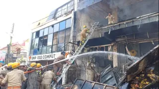 Fire In Coaching Centre: 18 students died in Lucknow fire similar to Taxila in Surat, PM Modi announced financial assistance