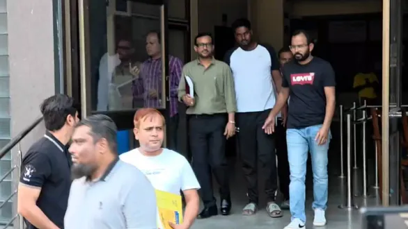 surat-news-carrier-caught-with-cocaine-from-train-also-went-to-bangladesh-and-afghanistan