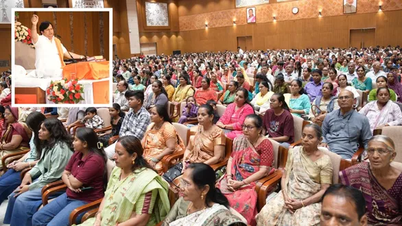 ramayana-is-not-just-a-book-it-is-a-way-of-life-the-audiences-eyes-welled-up-at-the-occasion-of-the-reunion-of-shri-ram-and-bharat-at-lok-bhavan