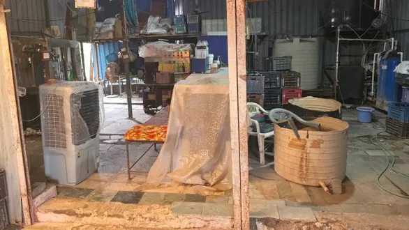 surat-news-fake-fruit-beer-factory-busted-in-kamrej-by-lcb