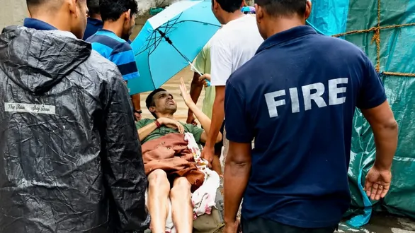 anand-heavy-rainfall-paralyzed-patientrescue-operation-waterlogging