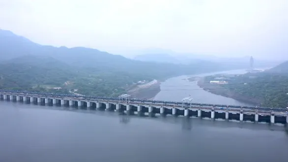 narmada-dam-new-water-arrival-water-level-reaches-128-39-meters-70-percent-full-scenic-views