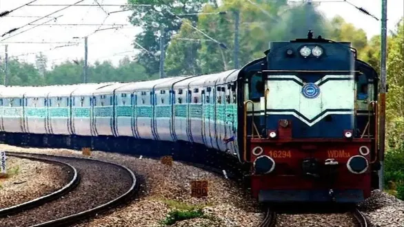 western-railway-extends-bhavnagar-veraval-bandra-special-trains-trip-extension