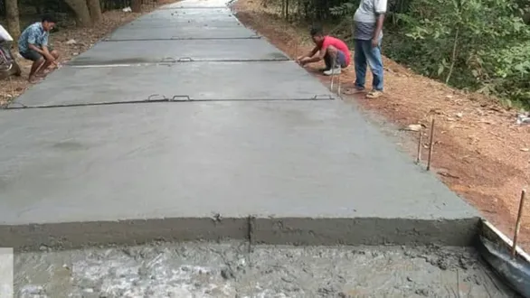 gandhinagar-news-monsoon-road-damage-solution-replace-asphalt-with-cement-concrete