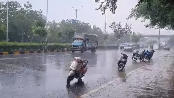 kheda-heavy-rain-vaso-records-highest-rainfall-nadiad-weather-update