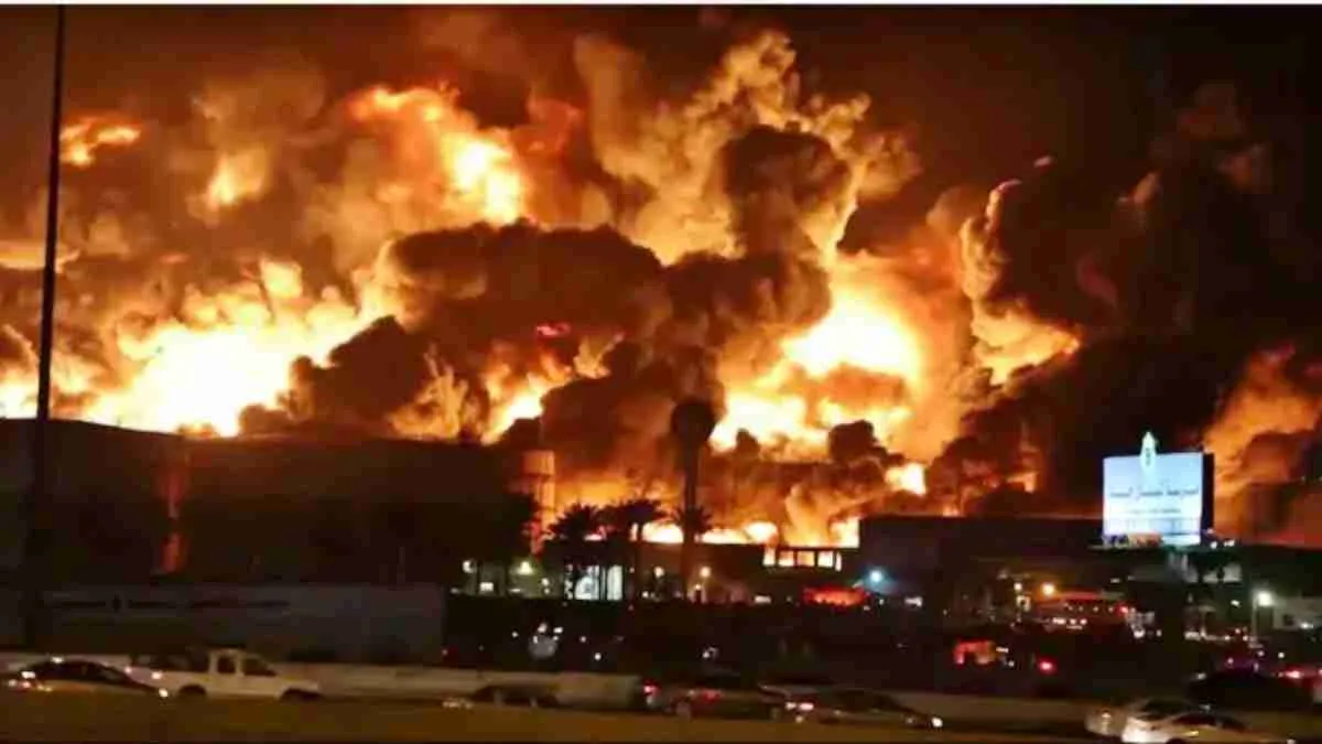 Saudi Arabia Fire Accident: સાઉદી અરેબિયાના રિયાધમાં સોફા ફેક્ટરીમાં ભીષણ આગ, 16 બાંગ્લાદેશી કામદારોના કરૂણ મોત