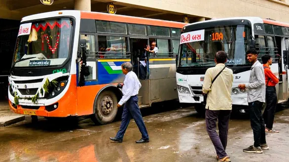 vadodara-pm-ebus-sewa-pass-discontinuation-causes-commuter-woes