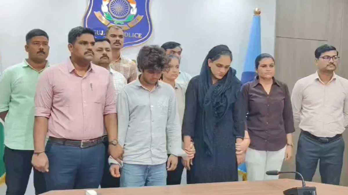 સુરત ક્રાઈમ બ્રાન્ચ અને SOGનું સંયુક્ત ઑપરેશન, દિલ્હી-મુંબઈ એક્સપ્રેસ વે પરથી મેફેડ્રોન ડ્રગ્સ સાથે પૂર્વ એરહોસ્ટેસ અને પેડલરની ધરપકડ
