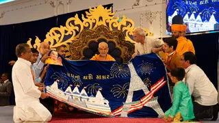 પેરિસમાં ફ્રાન્સનું સૌપ્રથમ ભવ્ય પરંપરાગત હિન્દુ મંદિર તૈયાર: 6 સપ્ટેમ્બરના રોજ મહંત સ્વામી મહારાજ કરશે પ્રાણપ્રતિષ્ઠા અને લોકાર્પણ