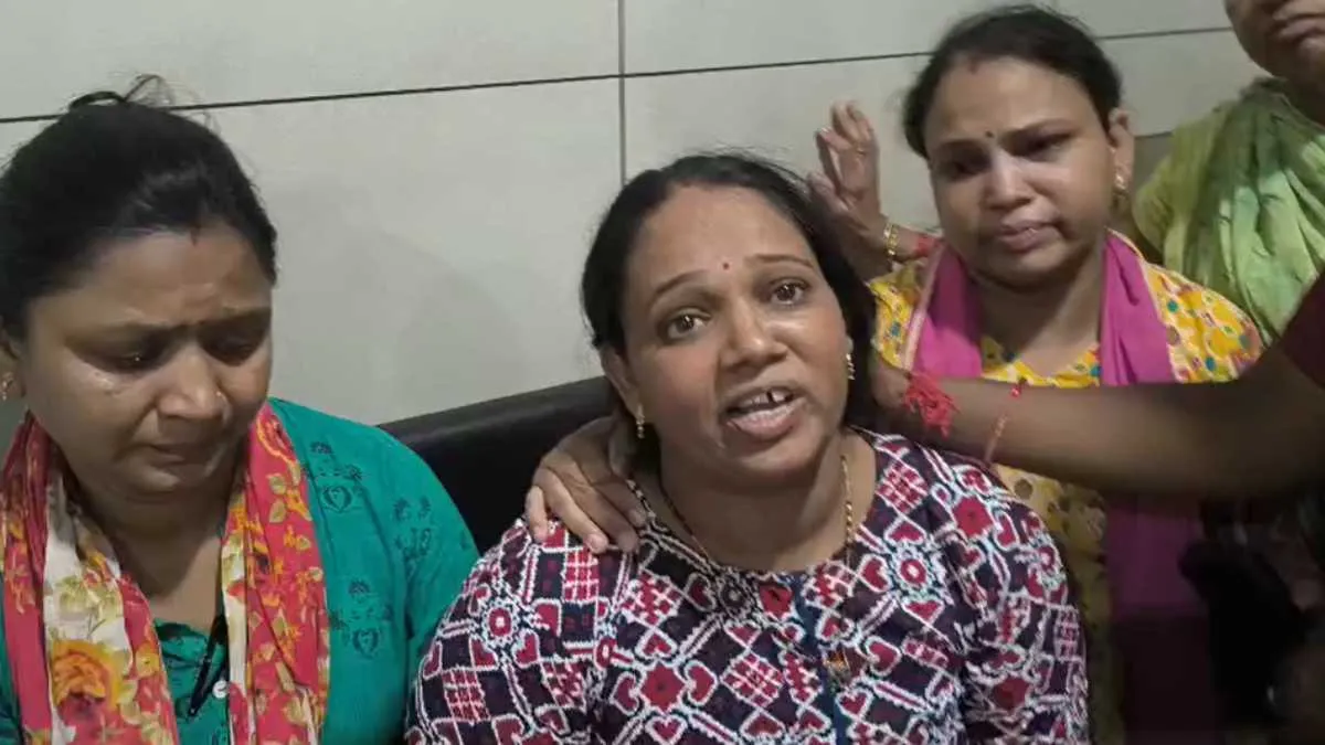 Vadodara: GSFCમાં ગૅસ લીકેજથી યુવકના મોતનો મામલો, રૂ. 30 લાખના વળતરની ખાતરી બાદ પરિવારે આંદોલન સમેટ્યું