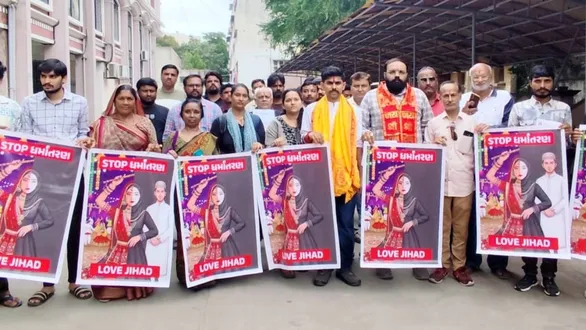 rajkot-navratri-garba-security-hindu-swaraj-sena-demands-id-check-to-prevent-love-jihad