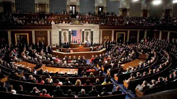 us-house-bill-100-percent-tariff-russian-oil-buyers-india-impact