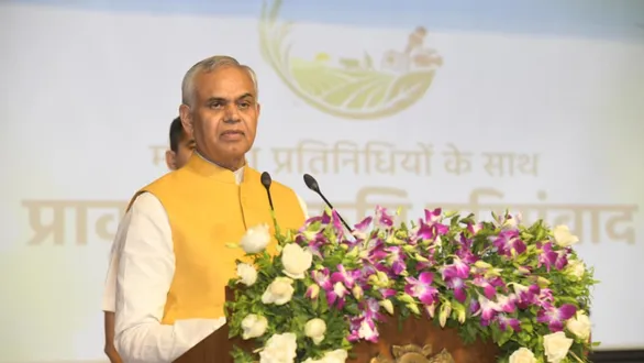gujarat-governor-acharya-devvrat-natural-farming-seminar-gandhinagar-8-lakh-farmers