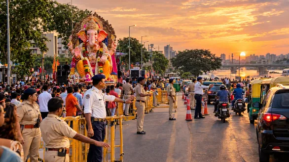 vadodara-ganesh-visarjan-traffic-rules-90-roads-closed-12-no-parking-zones