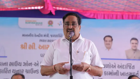 surat-cr-patil-inaugurates-151-groundwater-recharge-borewells-udhana-rs-2-04-crore