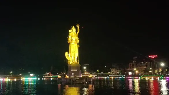 pm-modi-birthday-vadodara-city-and-district-illuminate-with-over-8-lakh-lamps-in-grand-celebration