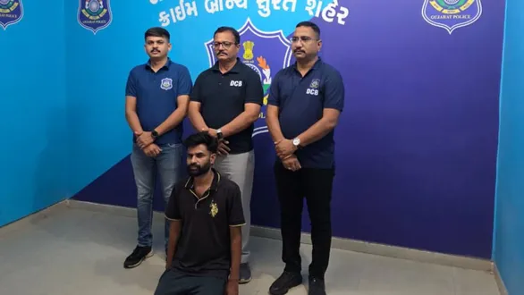 surat-althan-bungalow-burglary-servant-captured-in-indore-with-female-accomplice