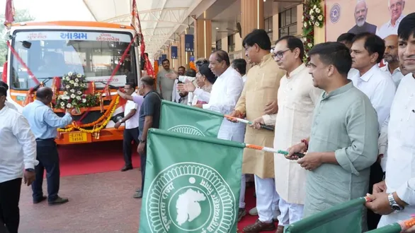 ambaji-bhadarvi-poonam-mela-2026-gsrtc-to-run-extra-buses-launch-new-buses