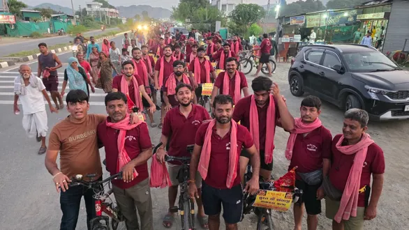 surat-to-ambaji-cycle-yatra-12-years-patel-mitra-mandal