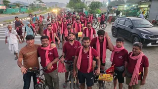 Bhadarvi Poonam Fair 2026: સુરતથી અંબાજી 12 વર્ષથી સાયકલ યાત્રા કરતા માઈભક્તો: 9 સભ્યોથી શરૂ થયેલો સંઘ આજે 52 શ્રદ્ધાળુઓનો બન્યો
