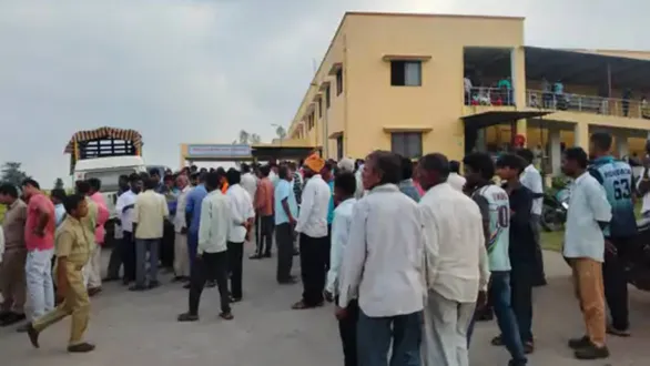 valsad-news-kaprada-vavar-accident-2-labourers-die-of-electrocution-2-injured