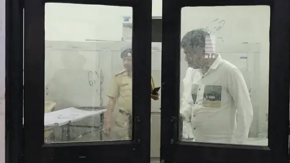 surat-new-civil-hospital-resident-doctor-dies-by-suicide-body-found-in-dissection-hall
