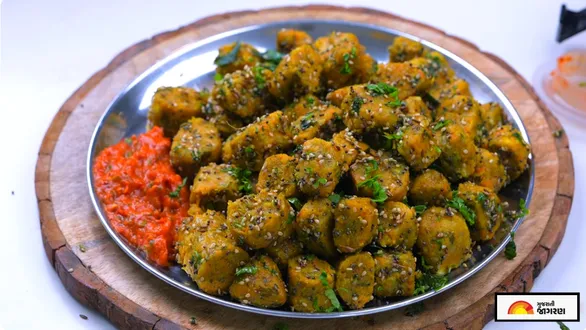 how-to-make-gluten-free-diet-muthiya-at-home-steamed-gujarati-snack-recipe