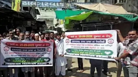 ahmedabad-dhalgarwad-market-closed-after-violent-attack-on-shopkeepers