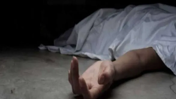 building-slab-collapses-on-ashwini-kumar-road-young-man-dies-after-being-trapped-under-the-debris