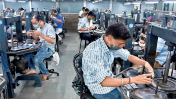 the-diamond-workers-union-has-written-to-the-gem-and-jewellery-export-promotion-council-of-india-demanding-a-wage-hike