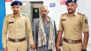 Vadodara: સાઠોદના તળાવમાંથી હાથ-પગ બાંધેલી હાલતમાં મળેલી લાશનો ભેદ ઉકેલાયો, જમવાના ઝઘડામાં ભાઈએ જ ભાઈનું ઢીમ ઢાળ્યું હતુ