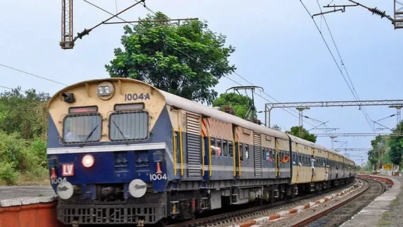 valsad-surat-memu-train-starts-from-3-october-timetable-route-stoppage-details