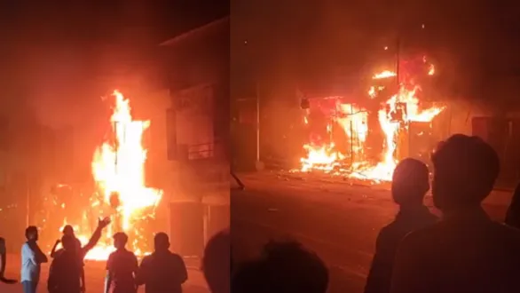 surat-amroli-fire-accident-mn-jewellery-shop-furniture-computer-damaged