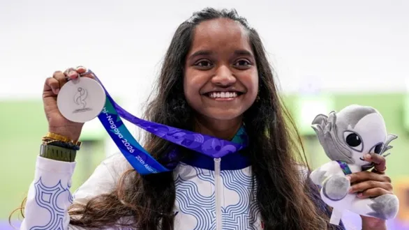 asian-games-2026-two-silver-medals-winner-shooter-elavenil-valarivan-welcomed-in-ahmedabad