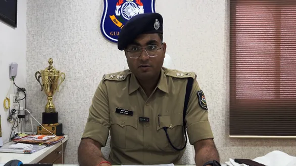 surat-banned-heroin-mixture-worth-rs-940-lakh-seized-in-surat