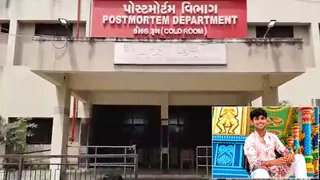 વડોદરામાં સેવન સીઝ મોલના કર્મચારીનું ભેદી સંજોગોમાં મોત, પરિવારનો ન્યાયની માંગ સાથે મૃતદેહ સ્વીકારવાનો ઇનકાર