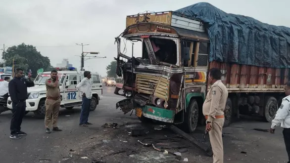 rajkot-road-accident-fatal-collision-between-two-trucks-near-bedi-chokdi-kills-dwarka-youth