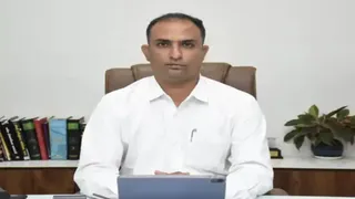 Surat News:સુરત જિલ્લા માર્ગ સલામતી સમિતિની 49મી બેઠક યોજાઈ : નેશનલ હાઈવે પરથી દબાણ