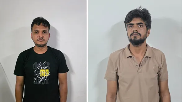 vadodara-railway-station-mangalore-theft-two-accused-arrested-19-lakh-stolen-goods