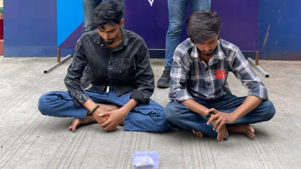 surat-adajan-police-arrest-2-accused-in-atm-card-swap-fraud-scanning-100-cctv-cameras