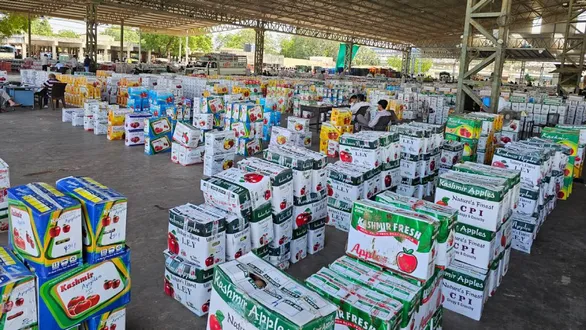 bumper-apple-arrival-at-gondal-marketing-yard-check-todays-wholesale-rates