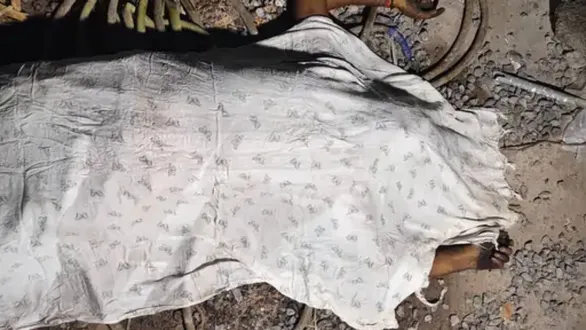 rajkot-news-hightension-wire-contact-claims-2-lives-in-shapar-industrial-zone