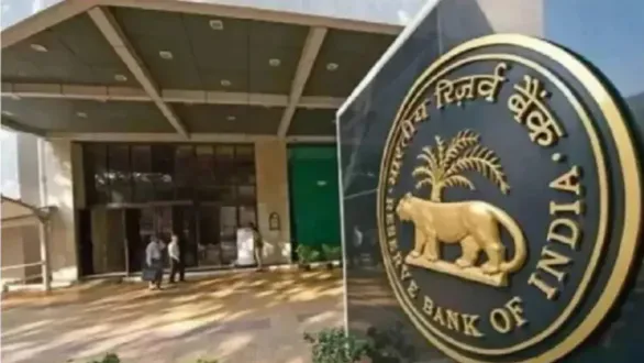 loans-could-become-costlier-from-october-rbi-may-hike-repo-rate-by-025-per-cnt-amidst-rising-inflation