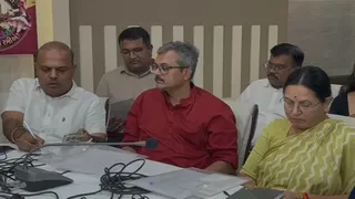 Vadodara News:વડોદરામાં PM મોદીના સેવા અને સમર્પણના ૨૫ વર્ષની ભવ્ય ઉજવણી: સમર્પણ યાત્રા, વર્લ્ડ રેકોર્ડ ગરબા અને સંકલ્પ મહોત્સવનું આયોજન
