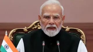 અભિપ્રાય: મોદી એક અસાધારણ  જનસેવક છે
