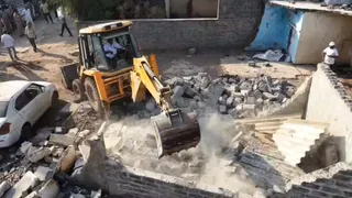 Morbi Demolition: મોરબીમાં પંચાસર રોડ પર મેગા ડિમોલેશન,  તળાવની જમીન પરના 187 ગેરકાયદે દબાણો જમીનદોસ્ત