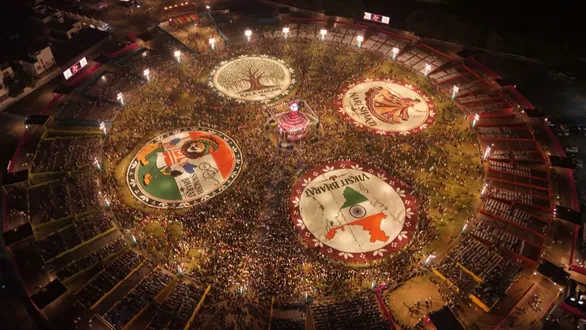 vadodara-navratri-garba-united-way-guinness-world-record-46818-players