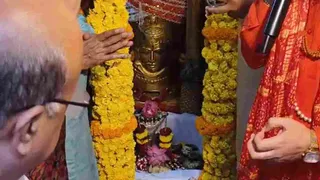 ભાદરવી અમાસે કુબેર ભંડારીધામમાં ભક્તિનો ત્રિવેણી સંગમ: બપોરે 12 વાગ્યે ખુલ્લા કપાટ, દર્શન માટે ઉમટ્યું ભક્તોનું ઘોડાપૂર